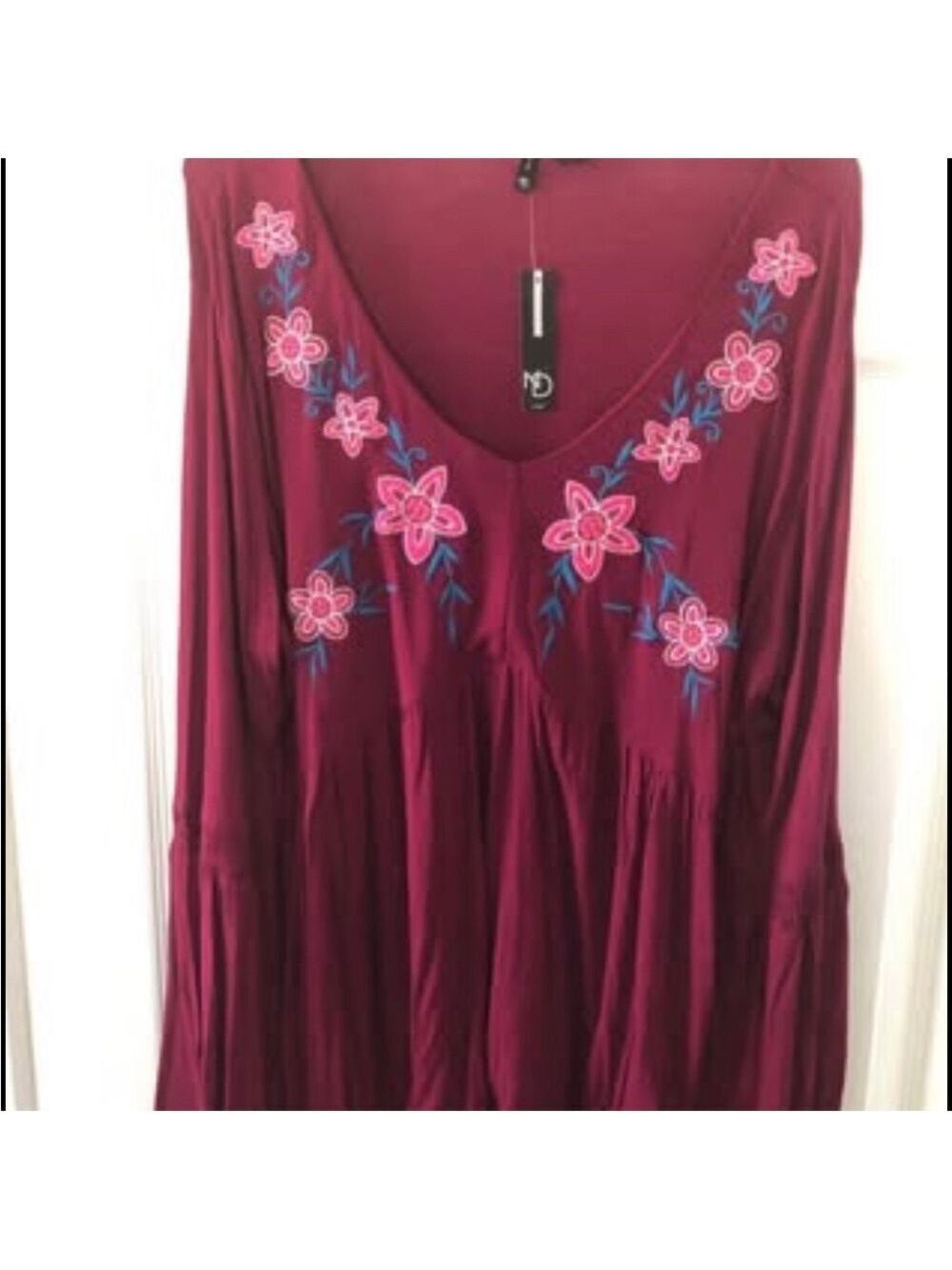 NWT New Directions Curvy Top with Floral Embroidery Flared Bell Sleeves Size 2X - Picture 10 of 10